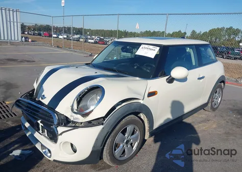 2015 Mini Hardtop Cooper z USA, uszkodzony, nr VIN WMWXM5C58F3A56864